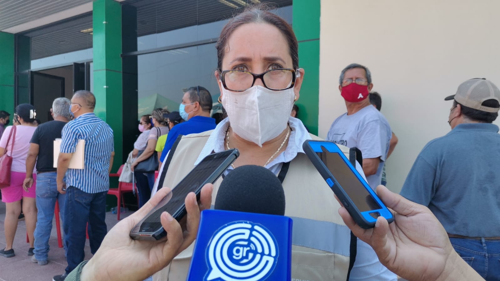 Reportan reacciones en menor por vacuna de Covid