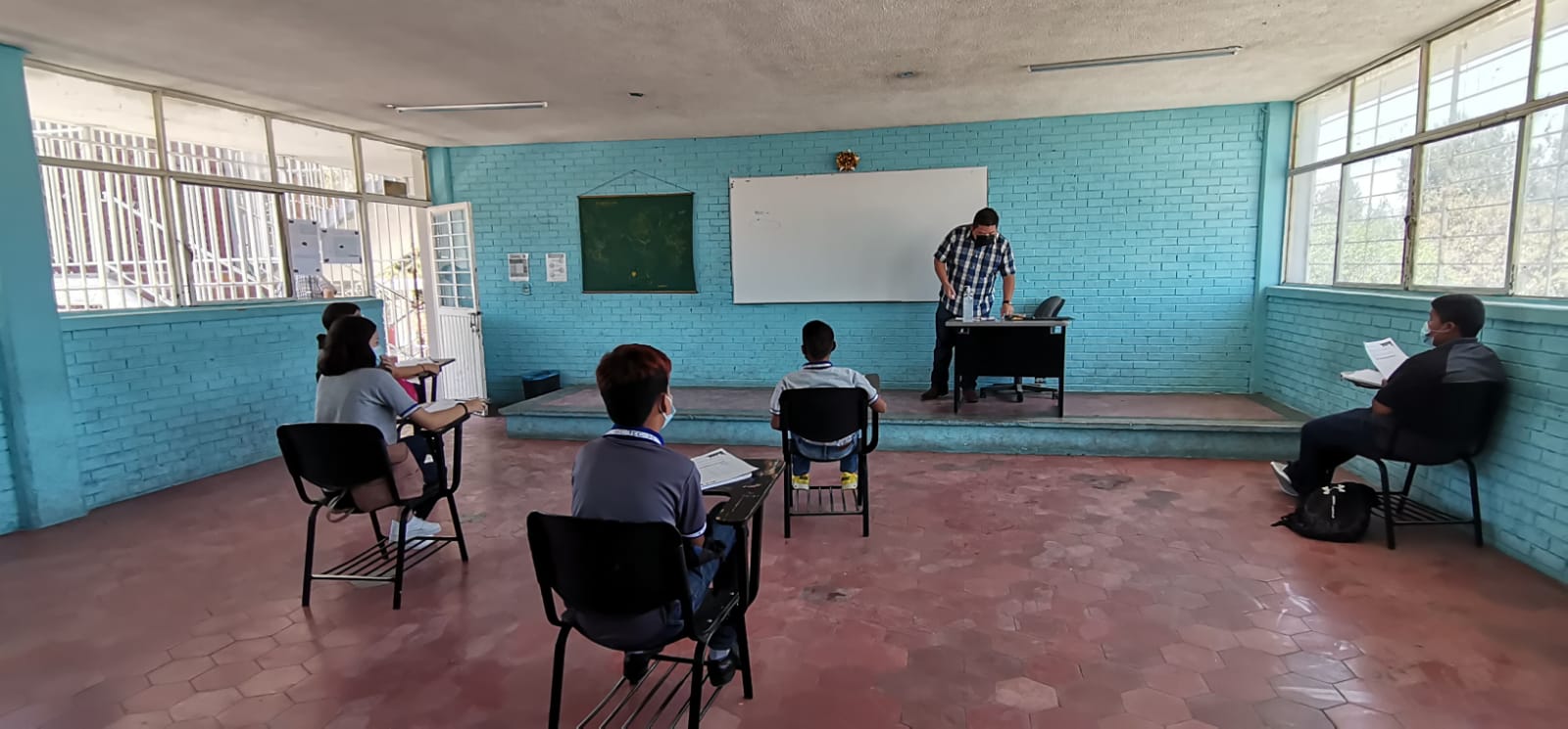 Alistan horarios de entrada y salida para escuelas de nivel básico