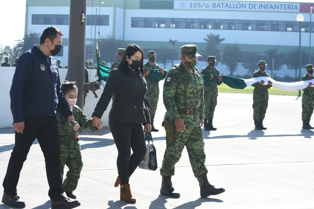 La pequeña Isabella fue ‘Soldado por un día’