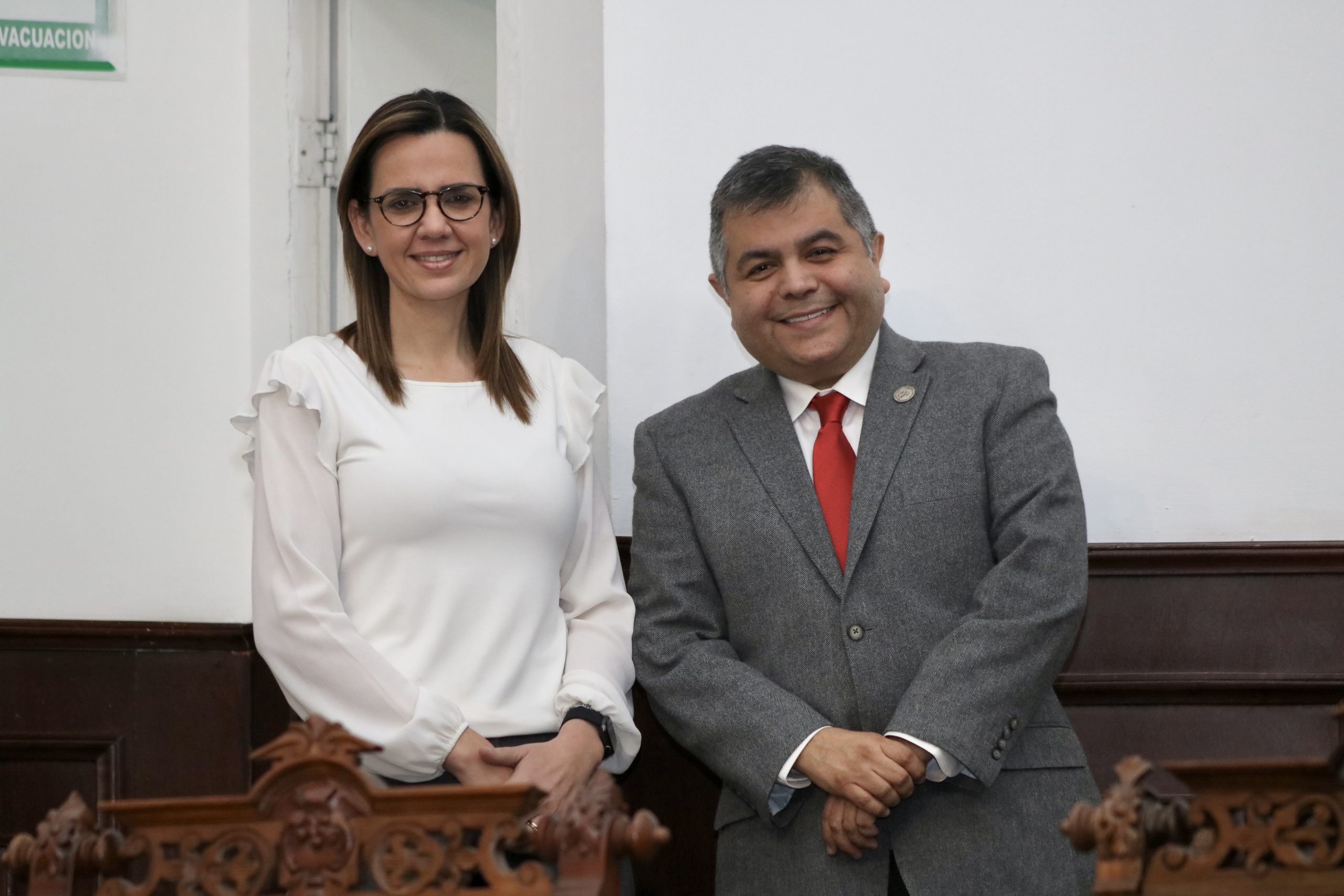 Destaca Olmos labor de Lupita Oyervides en la Mesa Directiva