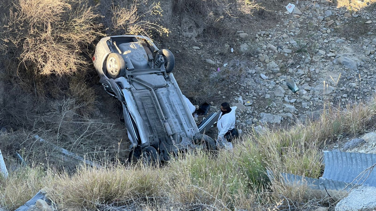 Familia de piedras negras sufre accidente, una persona pierde la vida.