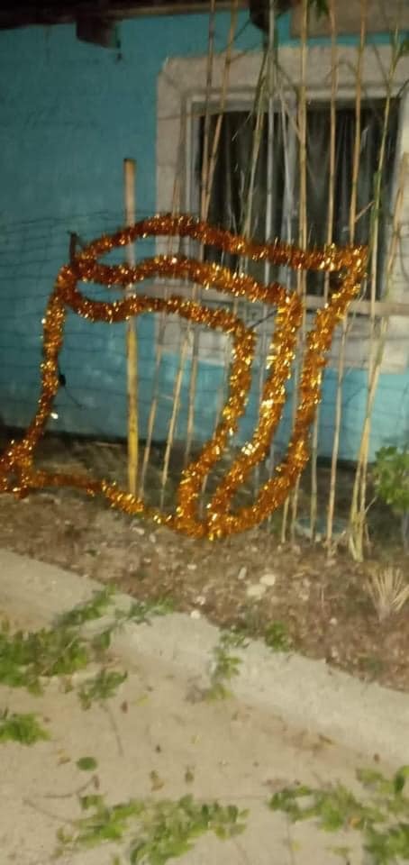 ¡El colmo! Se roban los adornos navideños de las calles para sus casas