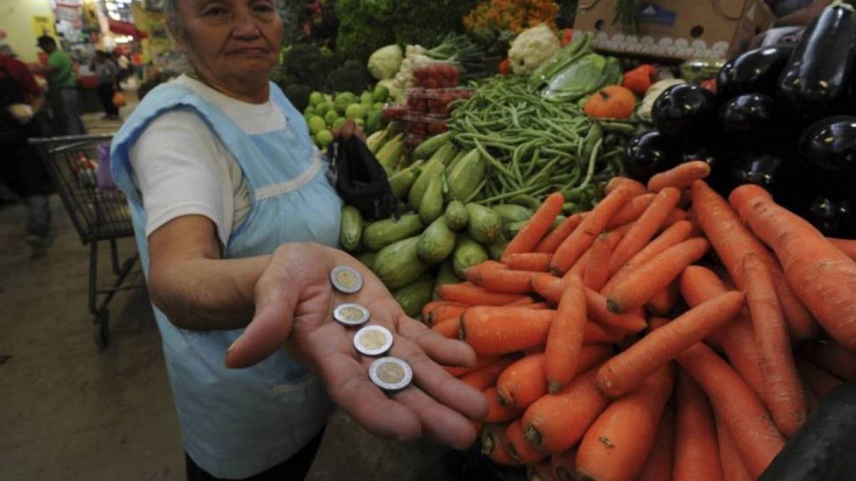 Aumento del salario mínimo es desproporcionado con la inflación: Canaco