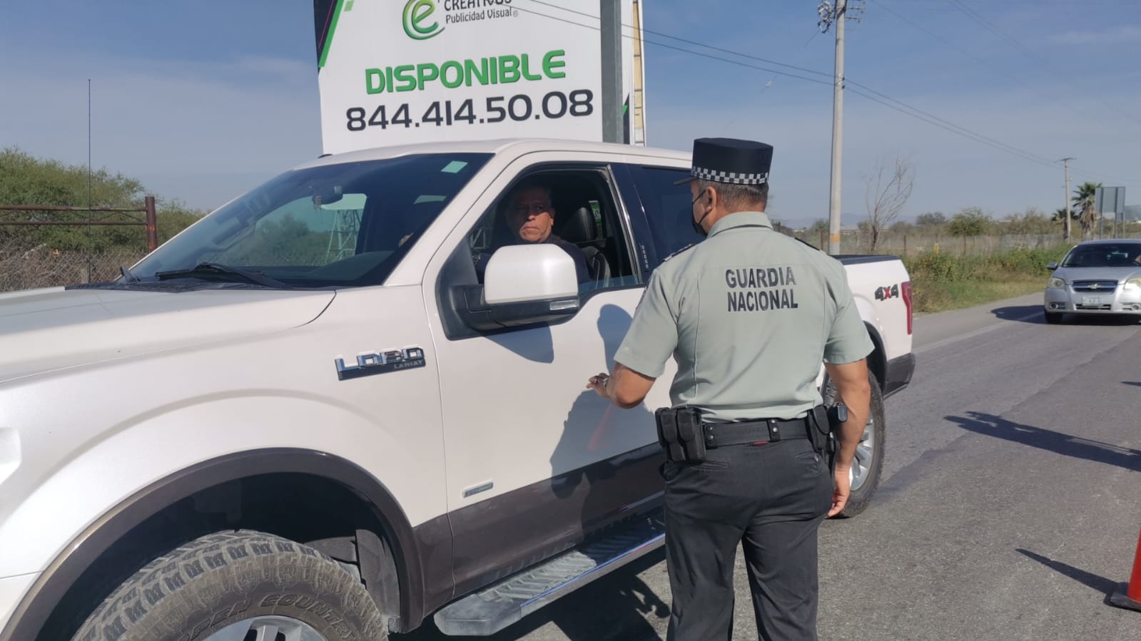 Reportan afluencia considerable de paisanos en carreteras