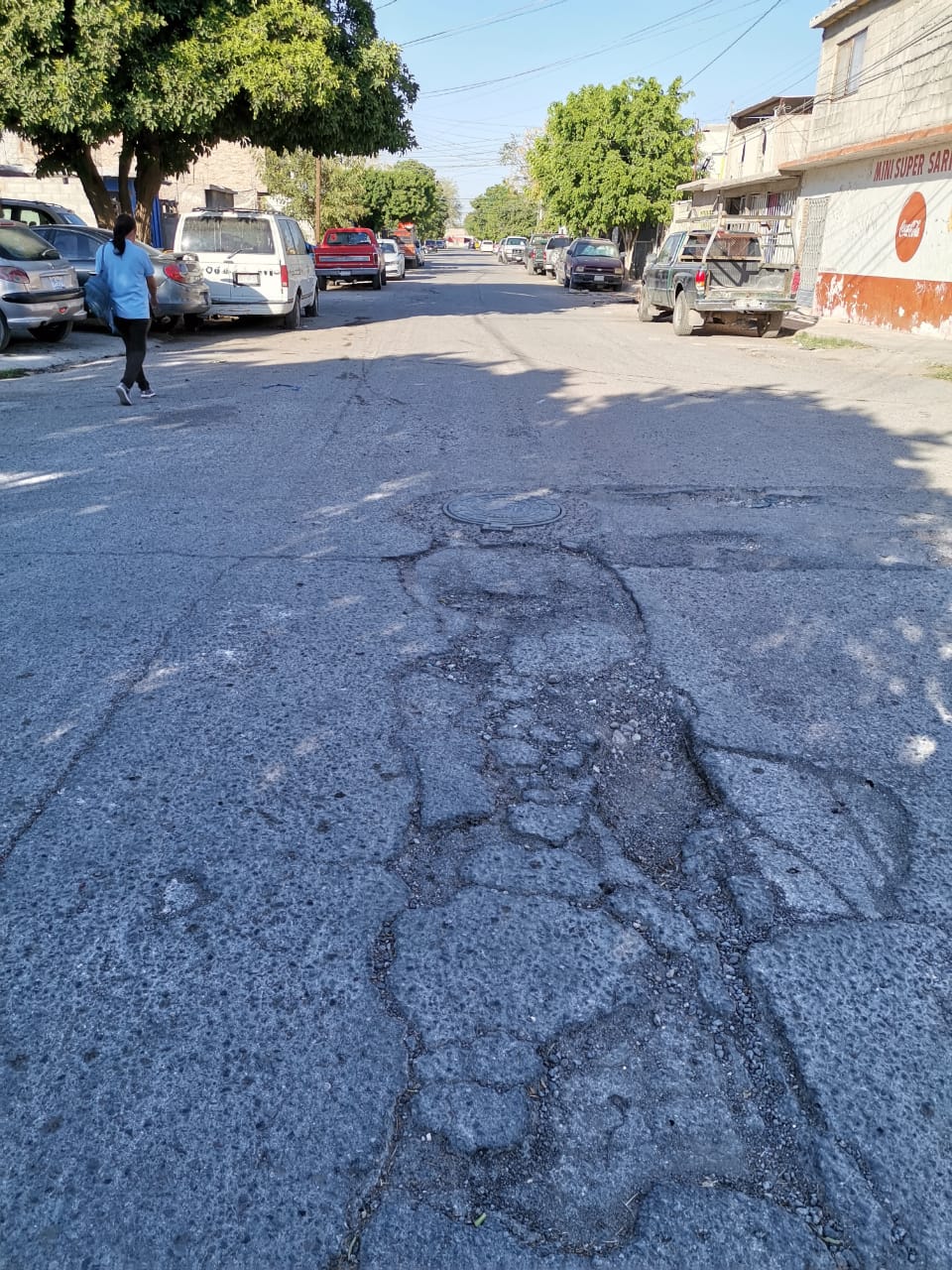 Reportan baches en más de 100 colonias de Torreón