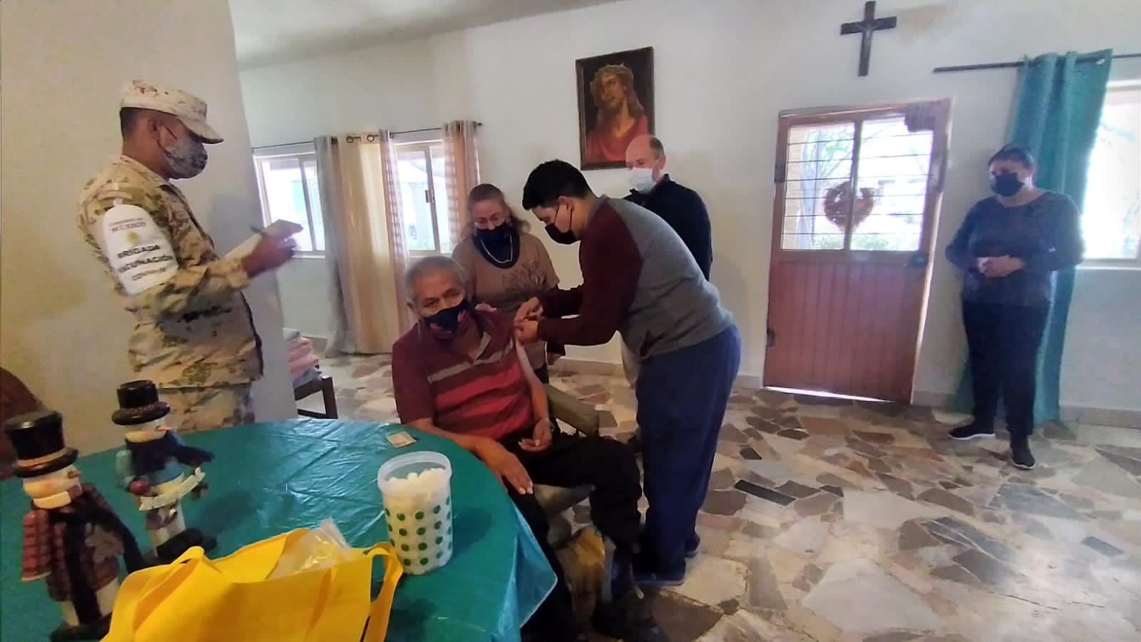 Van 10 mil dosis aplicadas vs la influenza en población vulnerable de la Carbonífera