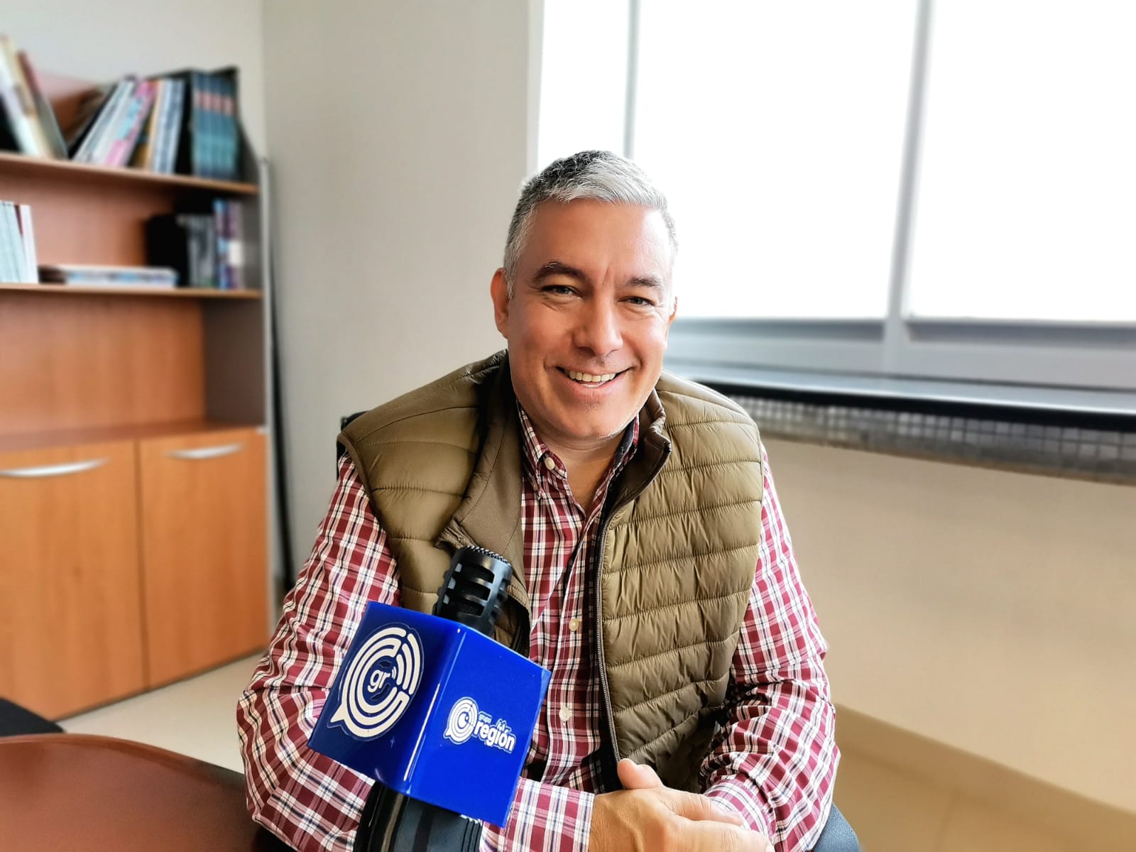 Nombran a Raúl Vela Edhard rector de la UPPN