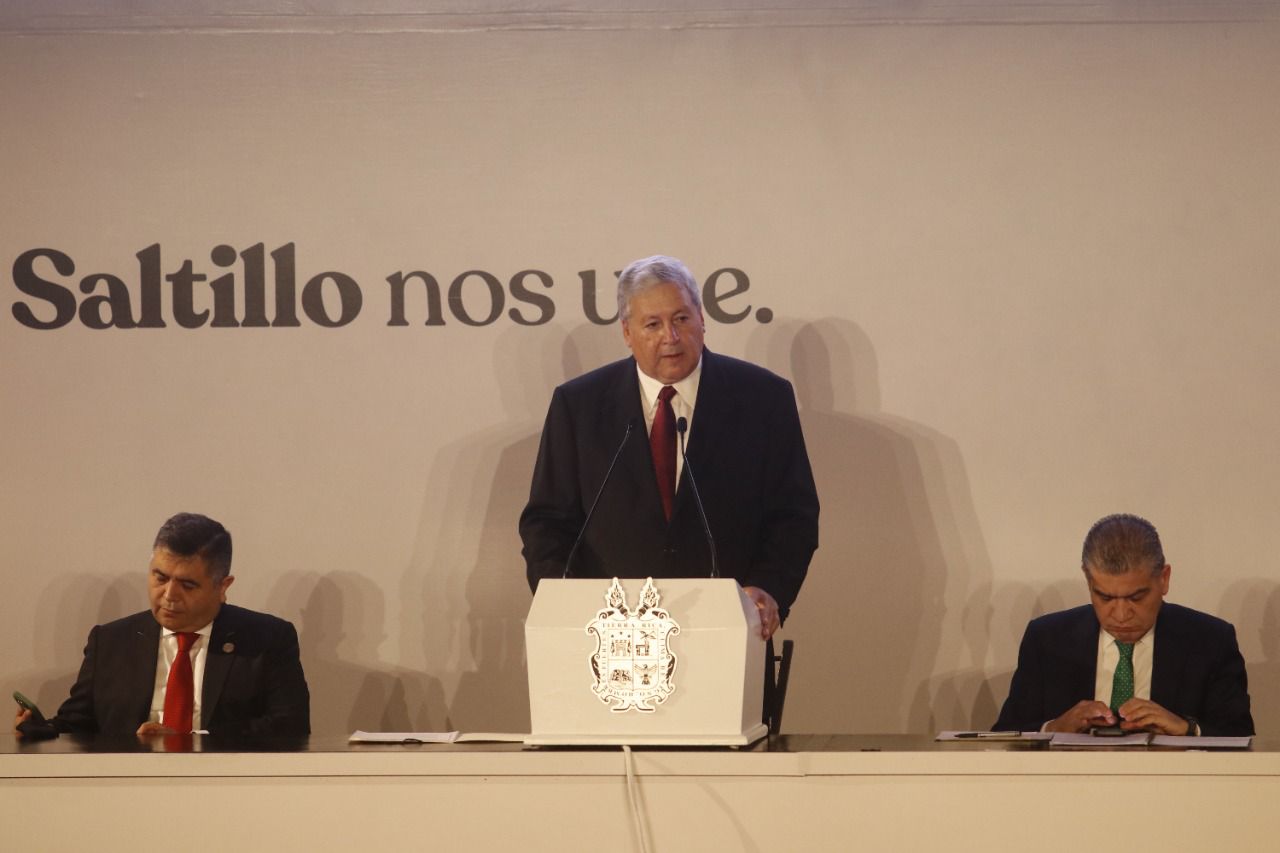 Ofrece Chema preparar a Saltillo  para la siguiente década.