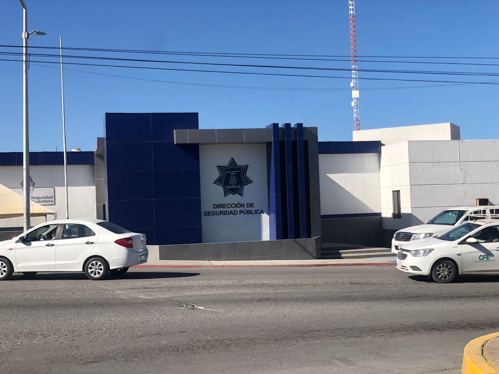 Detienen a hombre por robar en las pulgas