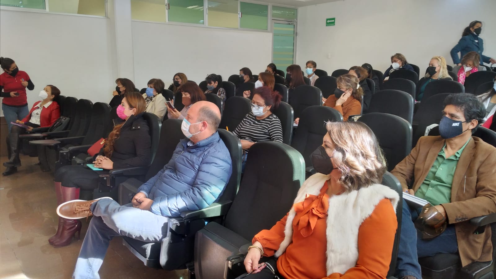 Capacitan a 160 directivos de escuelas para regresar a las aulas bajo nuevo protocolo