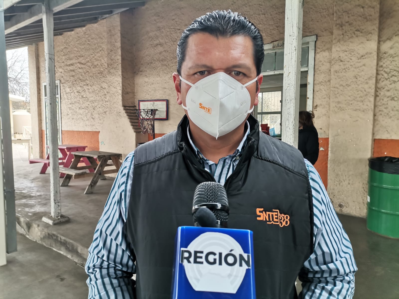 Preparan aplicación de refuerzo antiCovid para maestros en la Carbonífera