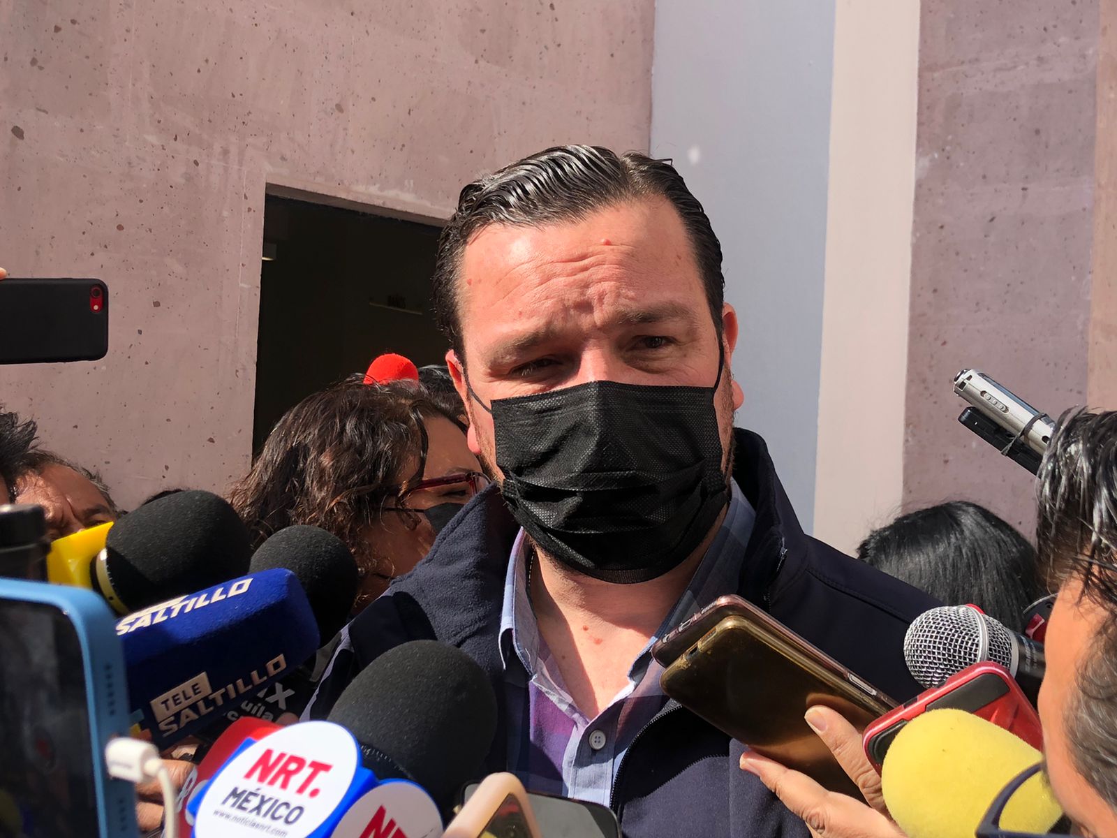 Reforzarán vigilancia en mercados, habrá más policías y equipo móvil