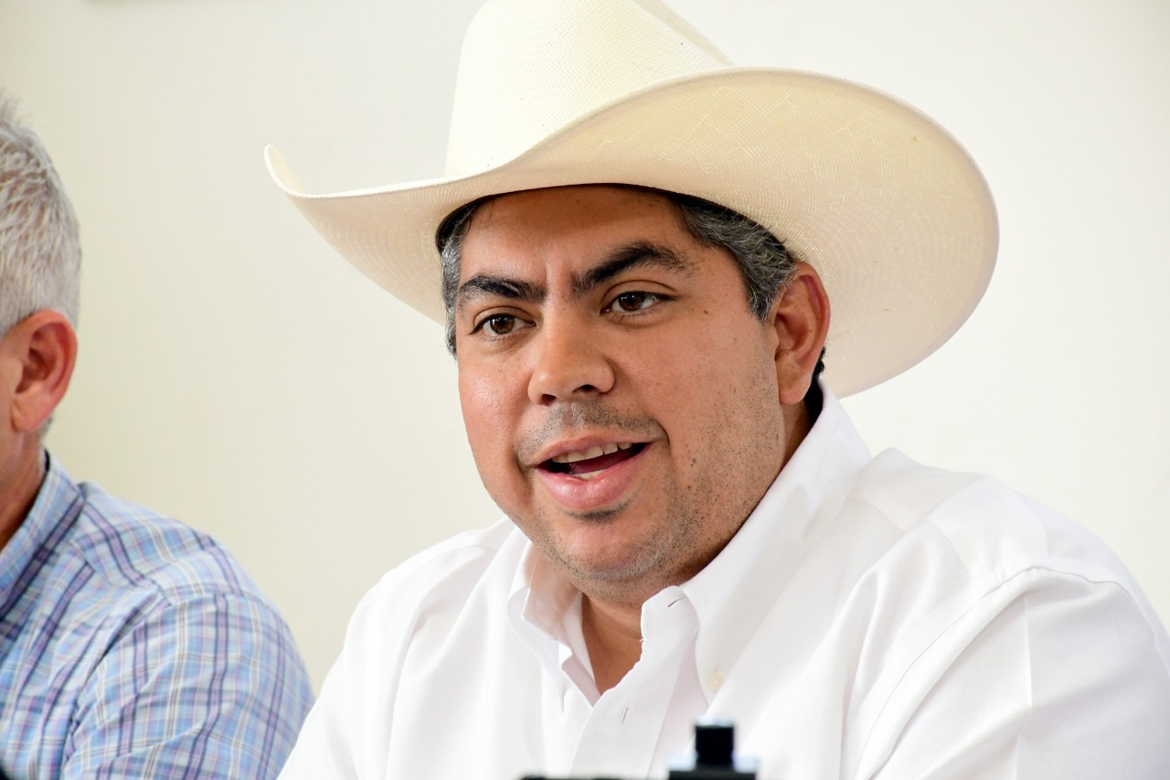 ¿Llegará Paredes al gobierno estatal?