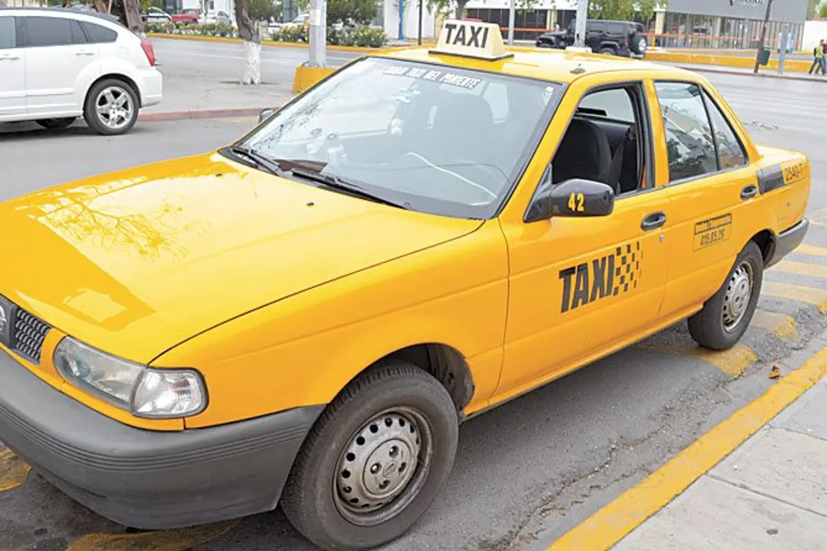 Refuerzan taxistas medidas antiCovid