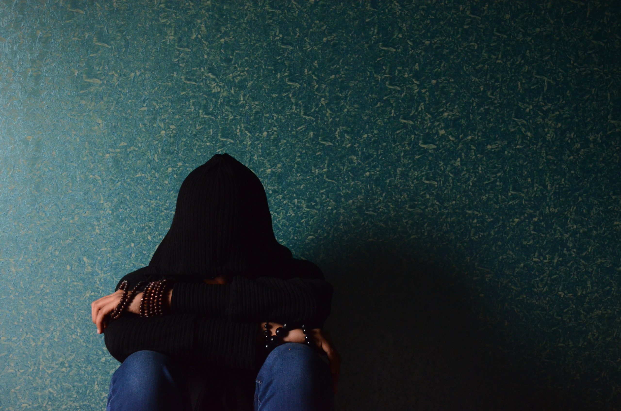 Aumentan suicidios durante enero, advierten especialistas