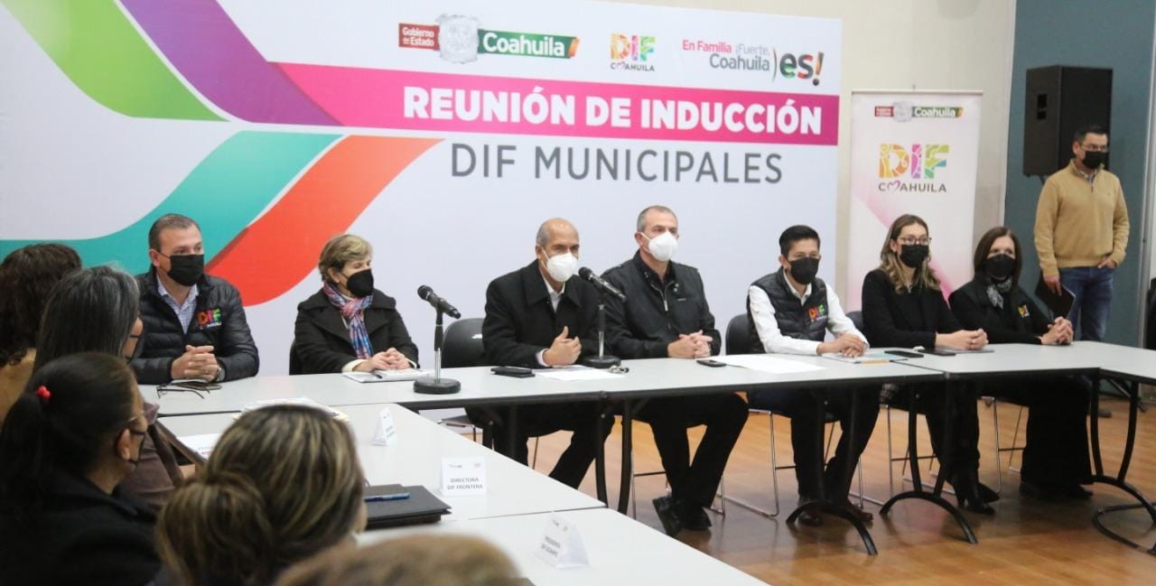 Se reúne director del DIF con coordinadores municipales de la Región Centro