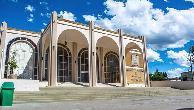 Recortará UAdeC mil trabajadores eventuales