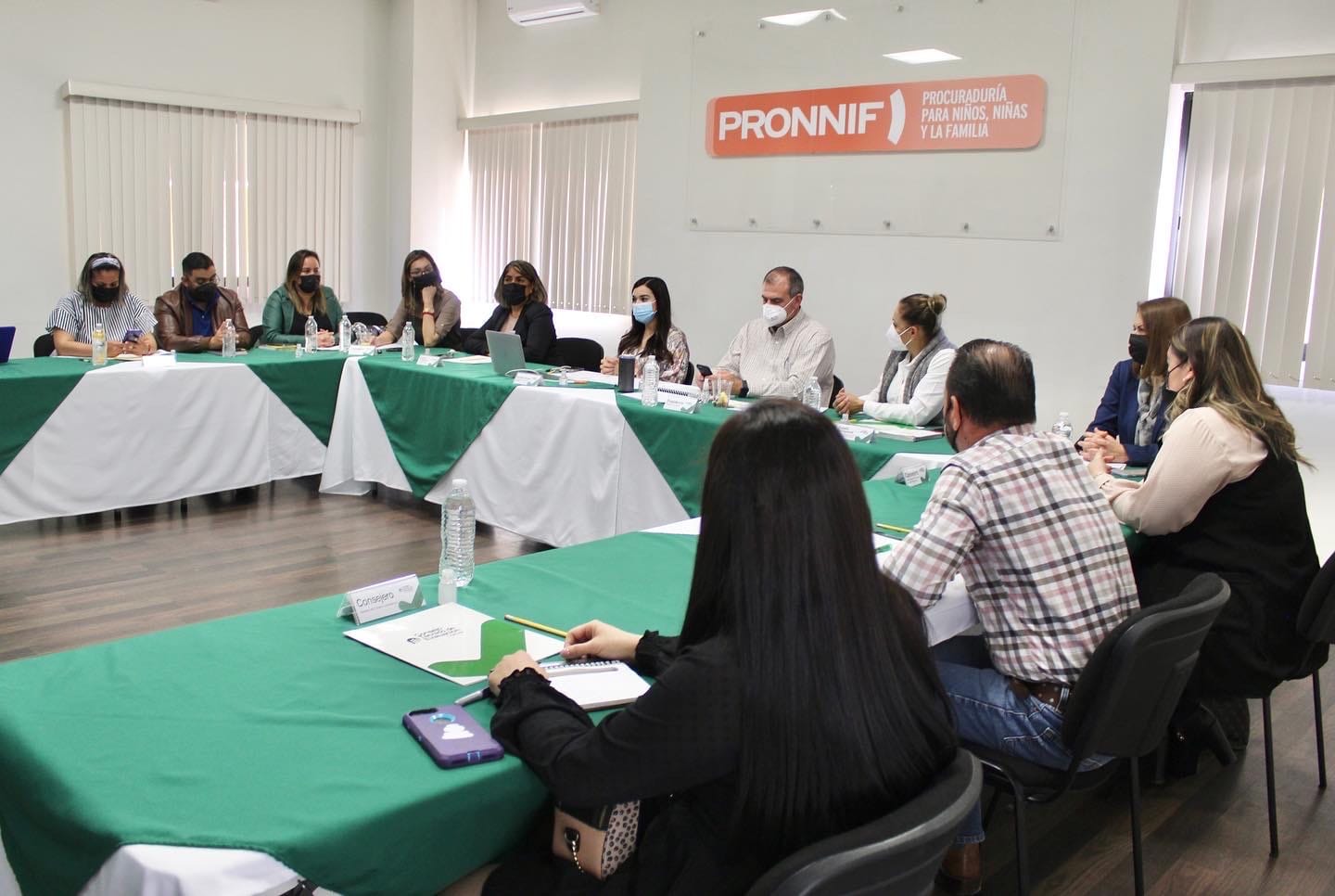 Presenta Pronnif programa de acogimiento familiar