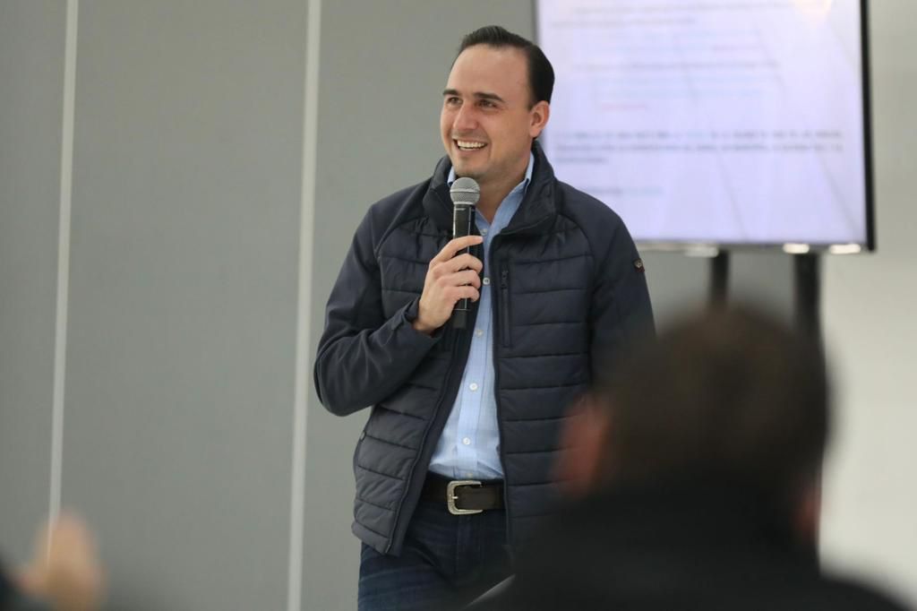 Expone Manolo experiencias municipales en foro de Harvard