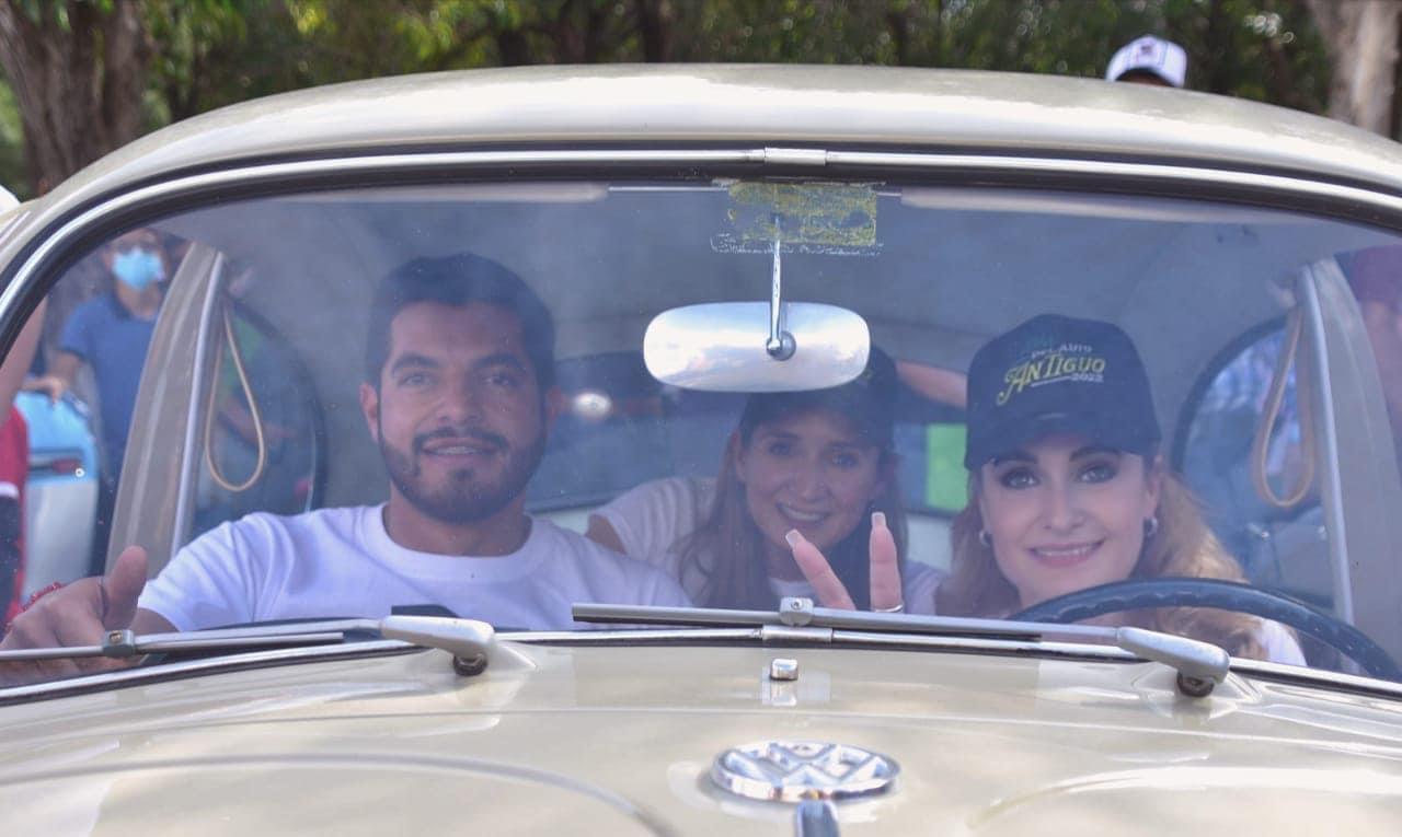 Rotundo éxito celebración del Día del Auto Antiguo en Arteaga