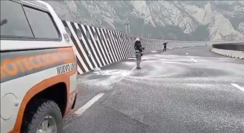 Se congela la autopista Saltillo – Monterrey