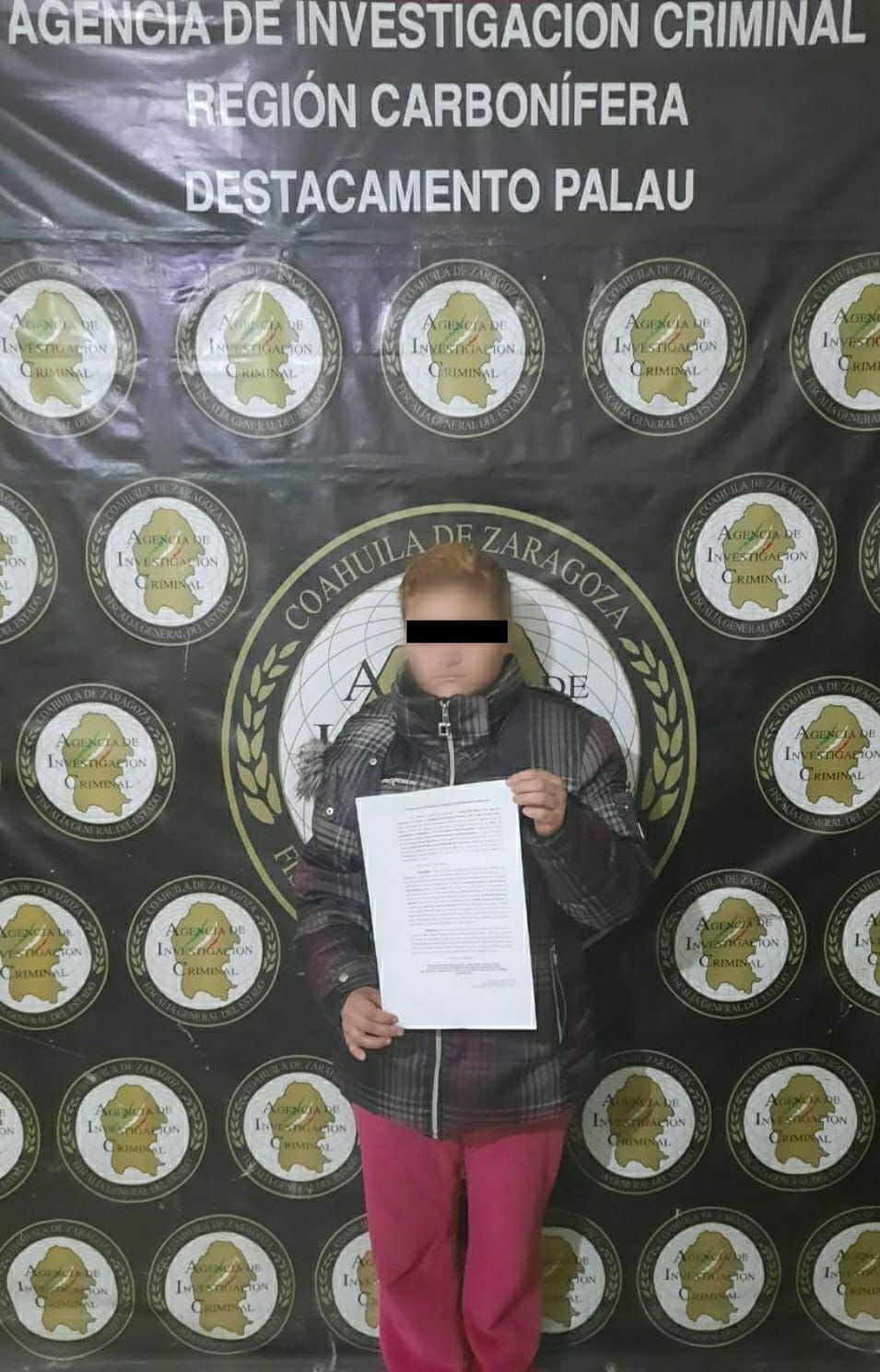 Detienen a mujer que maltrataba a a su hijo