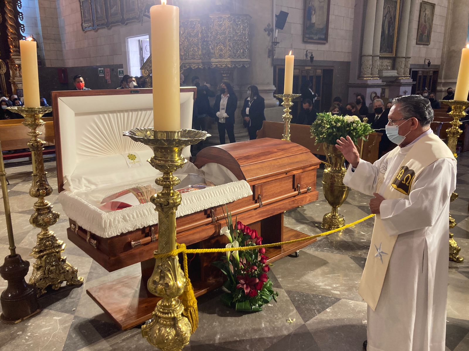 Despiden al Obispo Emérito, Monseñor Francisco Villalobos