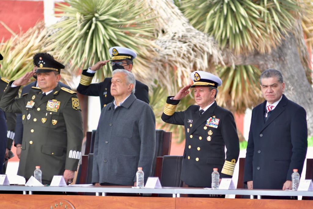 ENCABEZAN AMLO Y MARS CEREMONIA POR EL ANIVERSARIO DEL EJÉRCITO MEXICANO, EN EX HACIENDA DE GUADALUPE