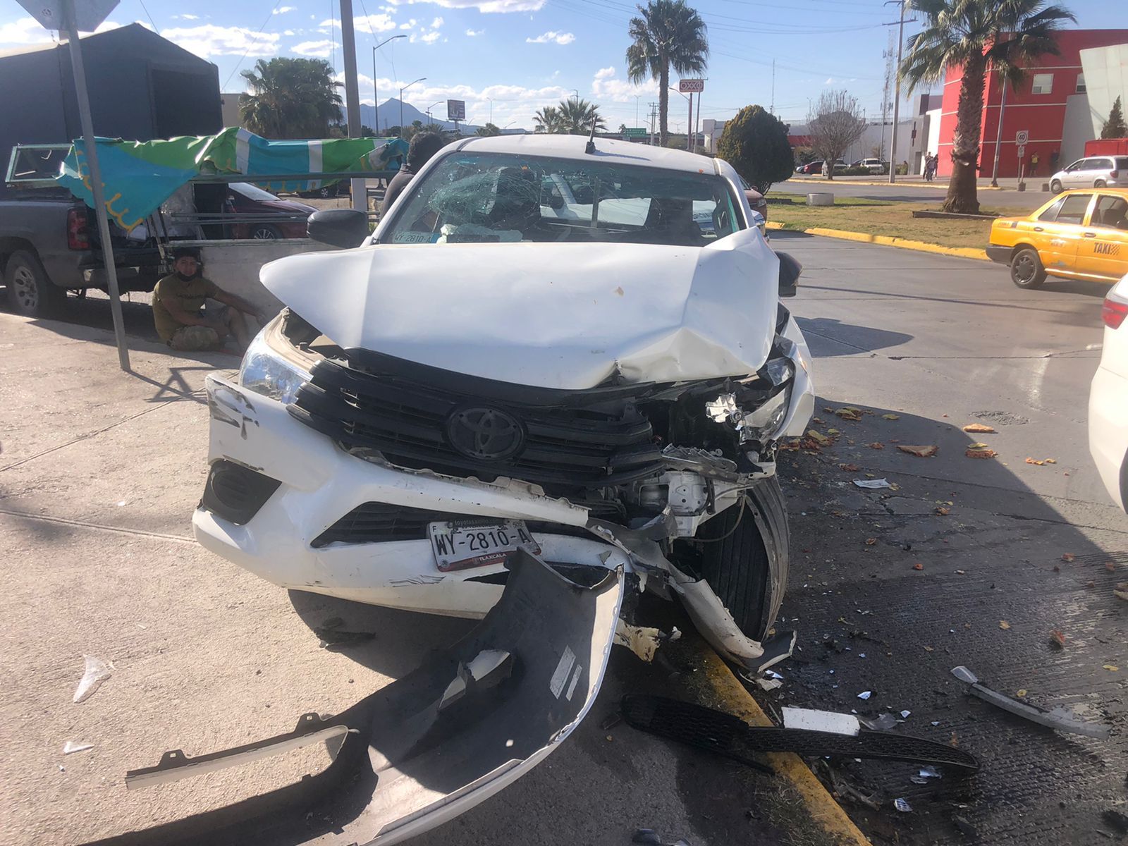 Choca personal de la Fiscalía de Zacatecas en Saltillo.