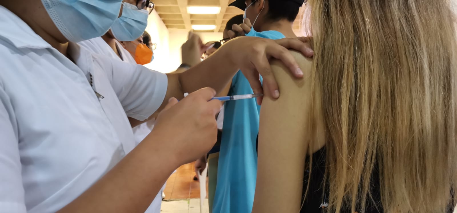 Gestiona alcalde de Monclova vacunas para menores de edad