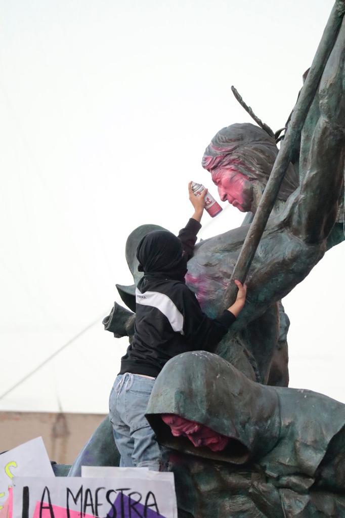 Más de 8 mil mujeres toman las calles de Saltillo