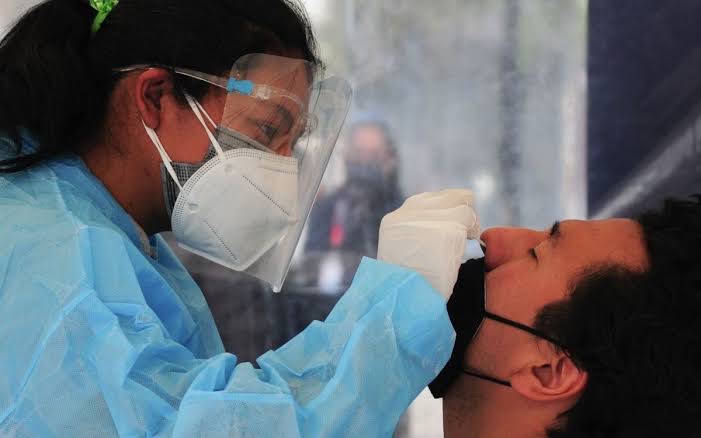 Cae demanda de pruebas Covid