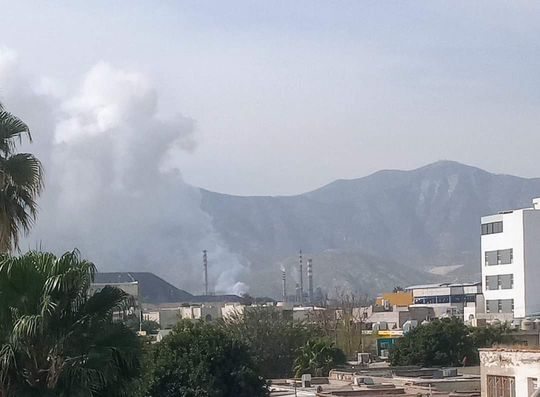 Alarma en Torreón por fuga de trióxido de azufre en Peñoles