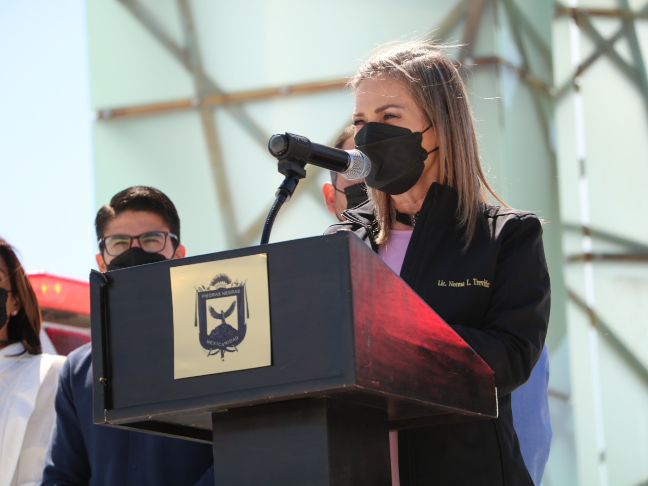 Alcaldesa reafirma su compromiso con la juventud y la equidad de género