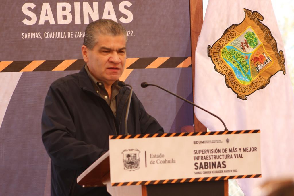 Supervisa MARS obras de infraestructura vial en la Carbonífera