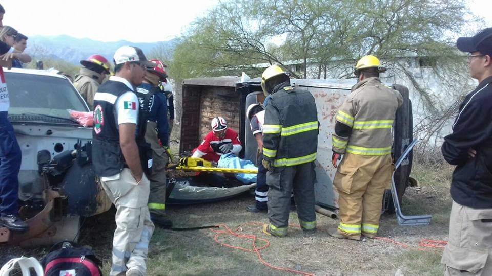 Reciben 10 bomberos certificado en primeros auxilios