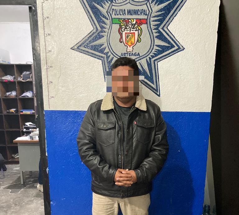 Detienen a hombre por encender una fogata en zona boscosa de Arteaga