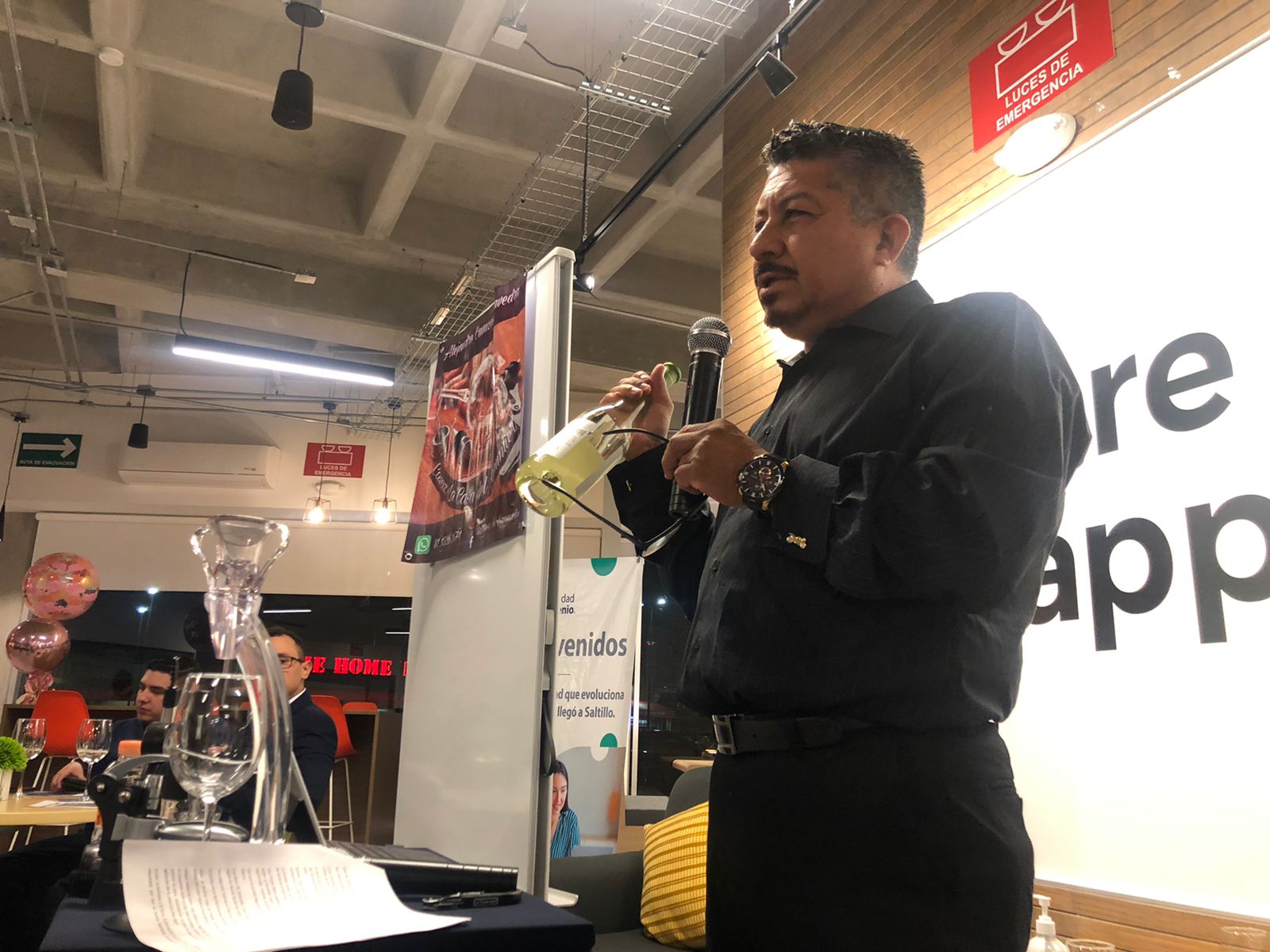 Realizan Cata de vinos en la Universidad Tec Milenio