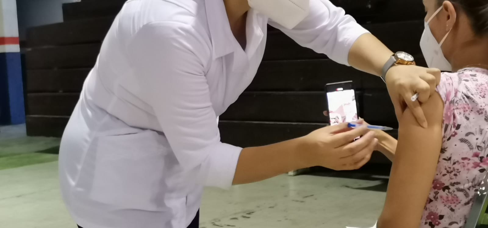 Vacunarán a universitarios contra Covid