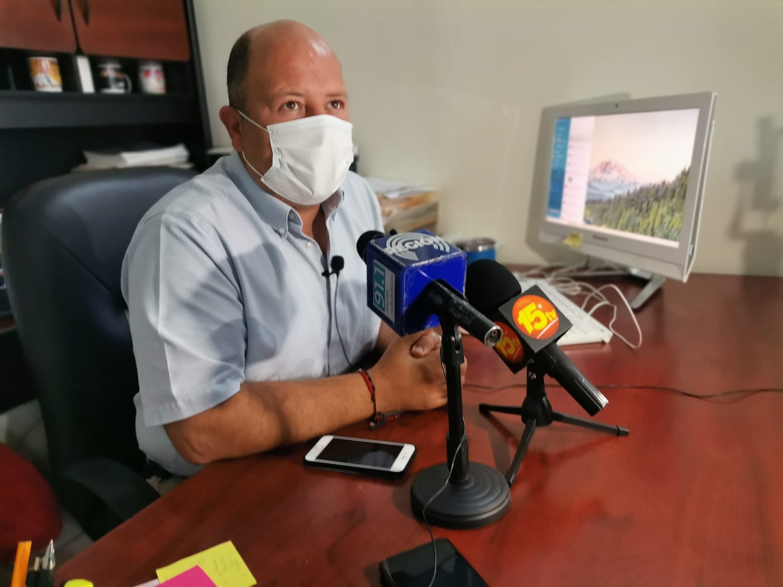 Inicia vacunación masiva anticovid