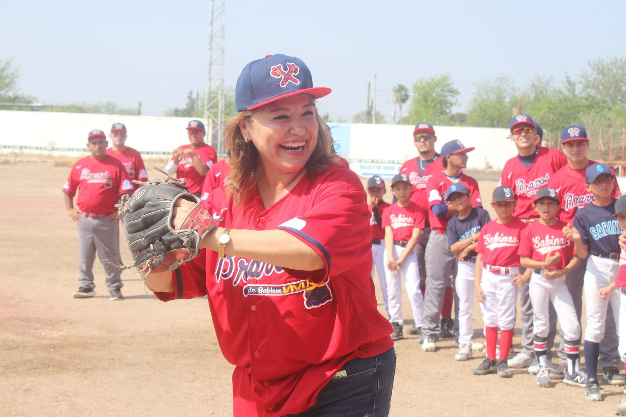 En Sabinas se reactiva economía a través del deporte, arrancó la Liga de Béisbol del Norte