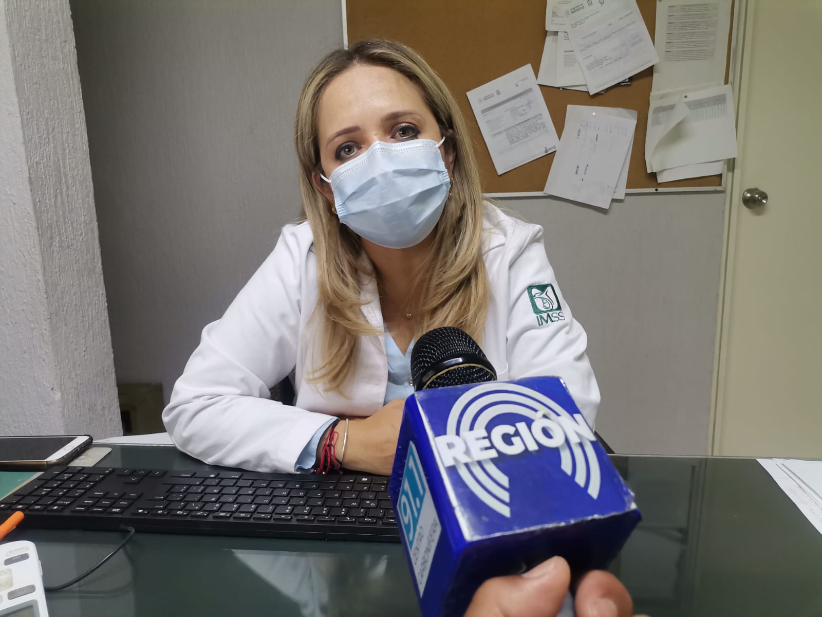 Mantienen filtro sanitario en clínica número 23 del Seguro Social en Sabinas