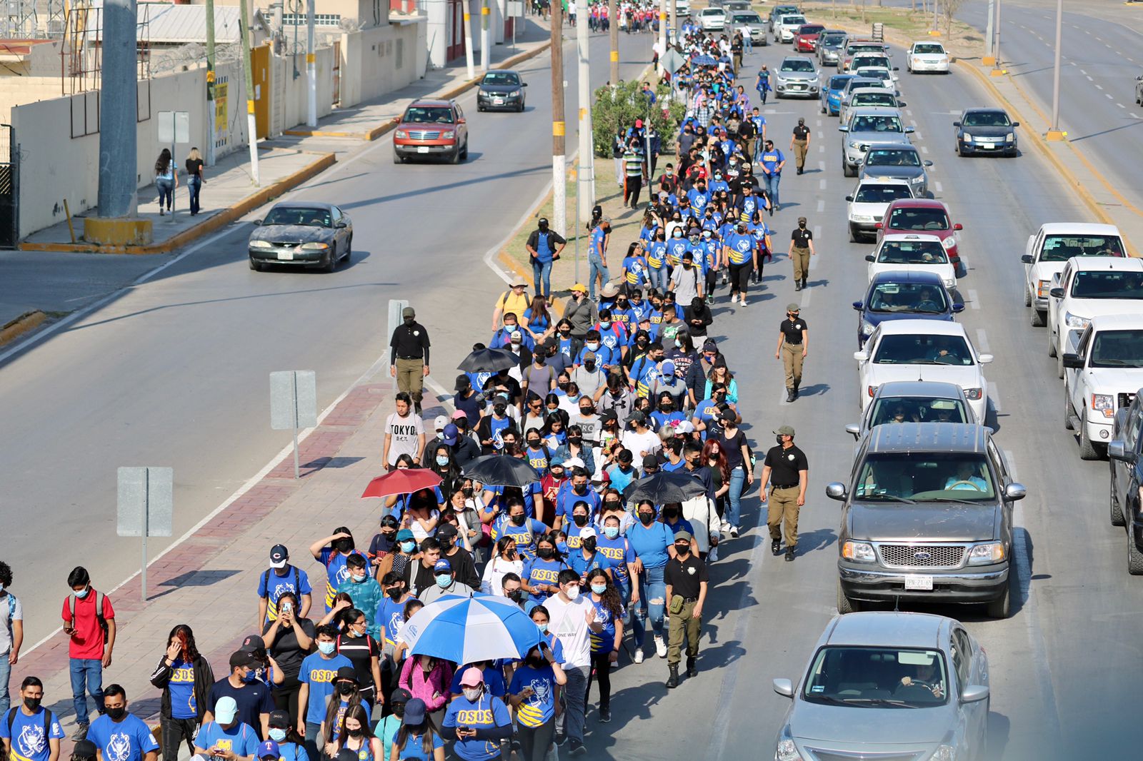 Caminaron por “un día sin gasolina”