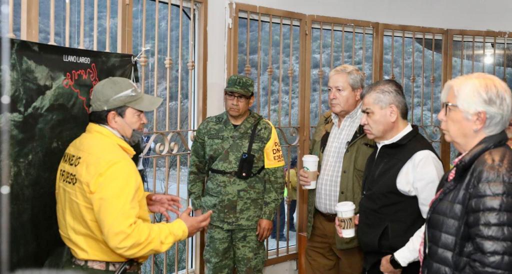 Supervisan Chema Fraustro y MARS acciones contra el fuego en Zapalinamé