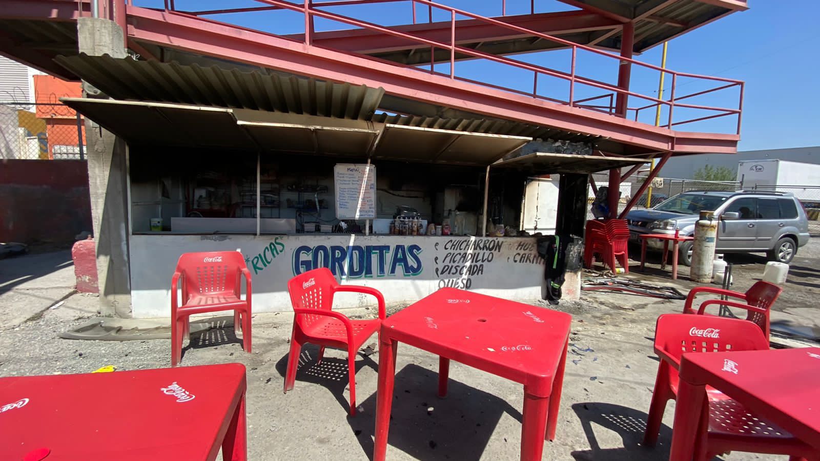 Explosión en puesto de comida deja 5 heridos