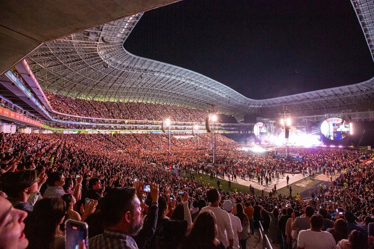 Disfruta Emilio de Hoyos concierto con dinero público