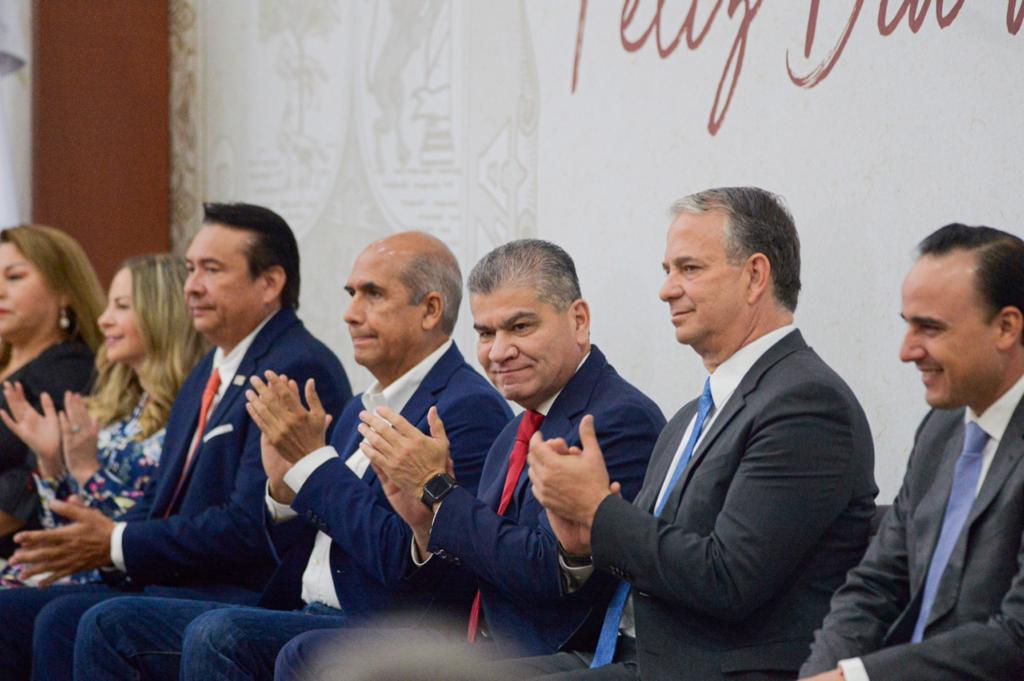 Entrega MARS Presea Magisterial a docentes del Centro, Carbonífera y Norte