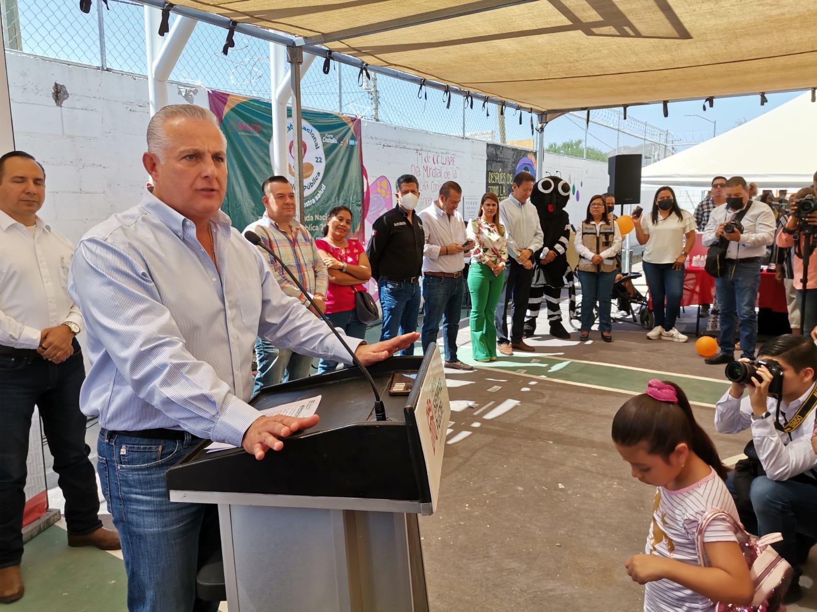Encuentran tomas clandestinas en purificadoras de agua