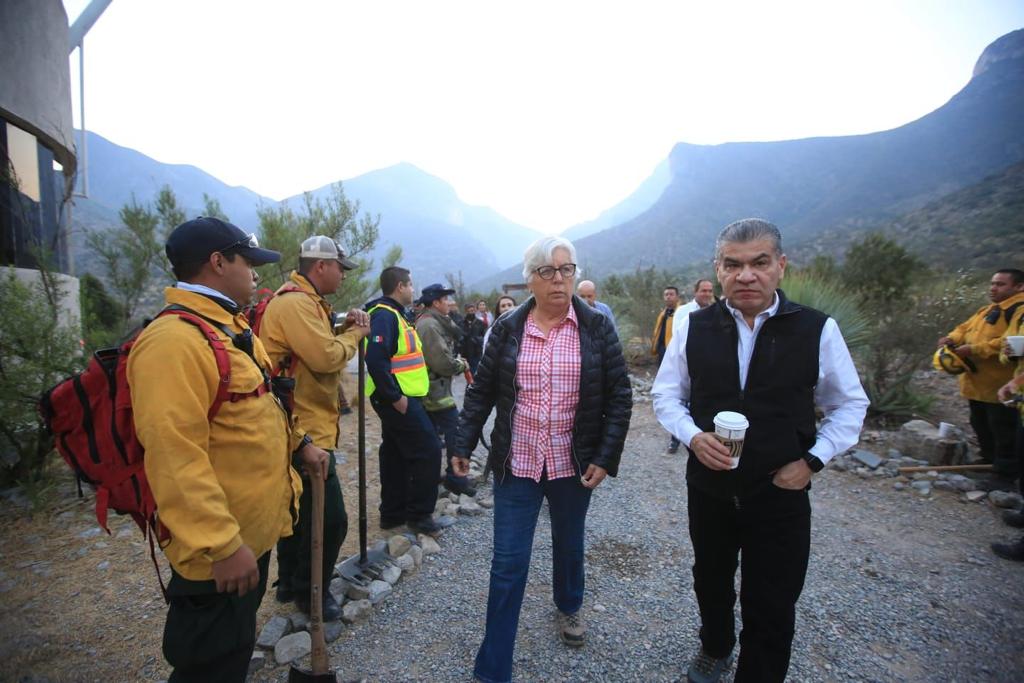MARS evalúa los cuatro incendios forestales en Arteaga y Saltillo