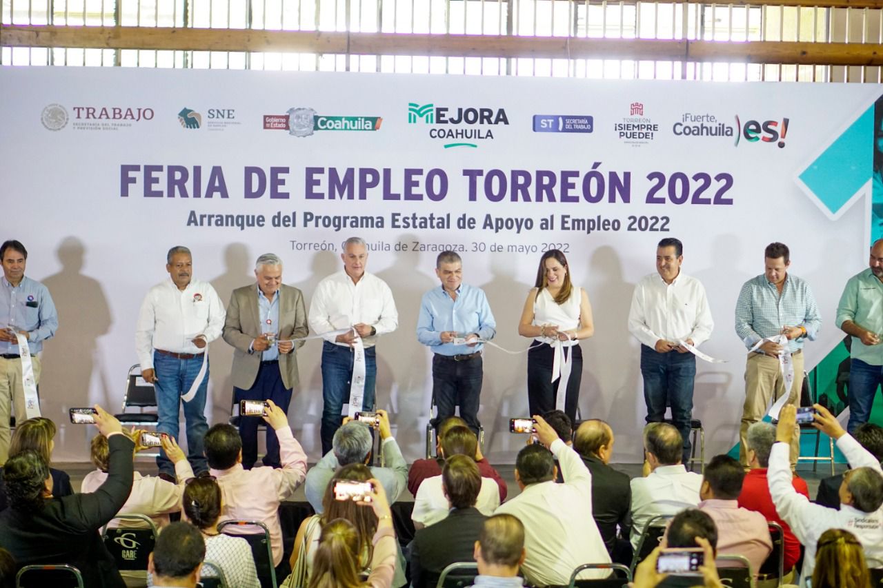 Inaugura Miguel Riquelme la Feria del Empleo en Torreón